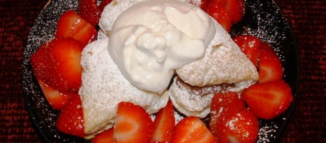 Puff Pastry Hearts with Strawberries and Cream