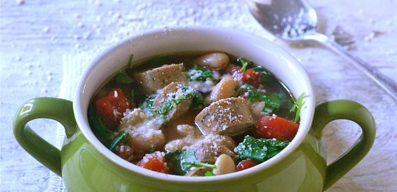 Quick Cannellini Bean Soup With Arugula