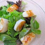 Caramelized Scallops with Baby Greens and Meyer Lemon Vinaigrette