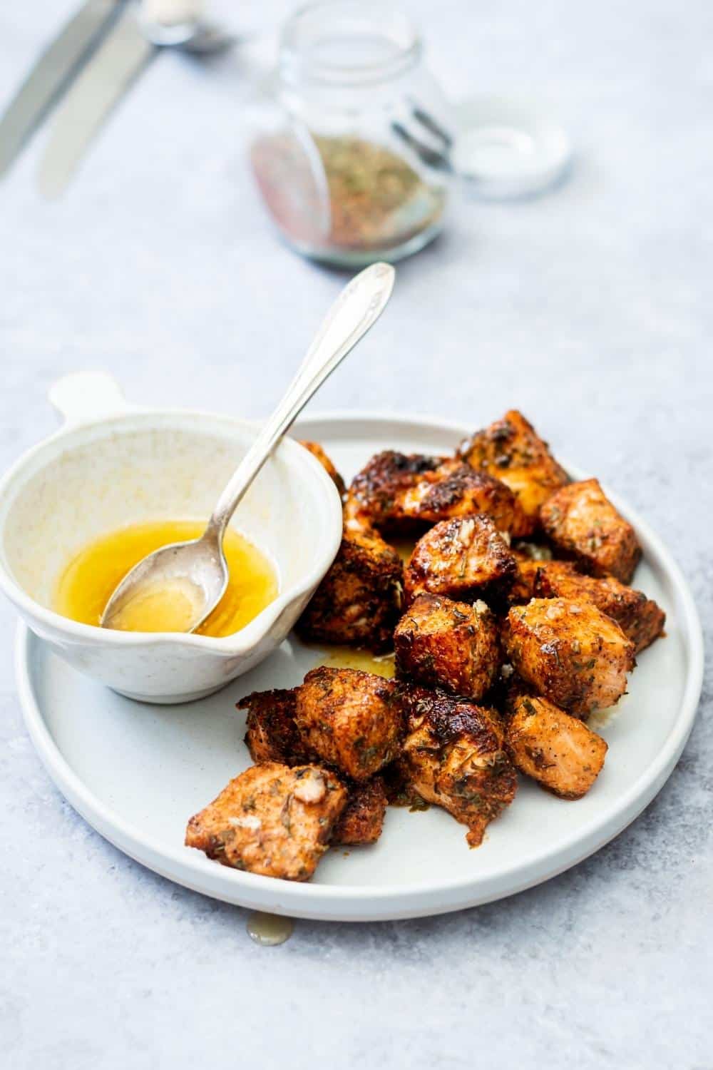 Garlic Butter Salmon Bites Corporate Wellness Solutions TravelTrim